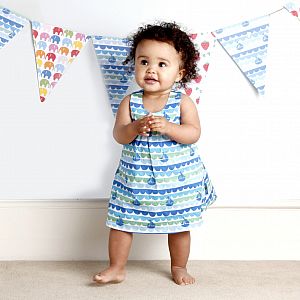 Baby-Kleidchen mit Höschen und Partykleid Boote