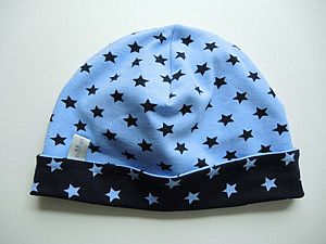 Mütze und Loop hell-dunkelblau Sterne
