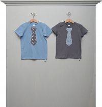 Shirts hellblau und grau Punkte